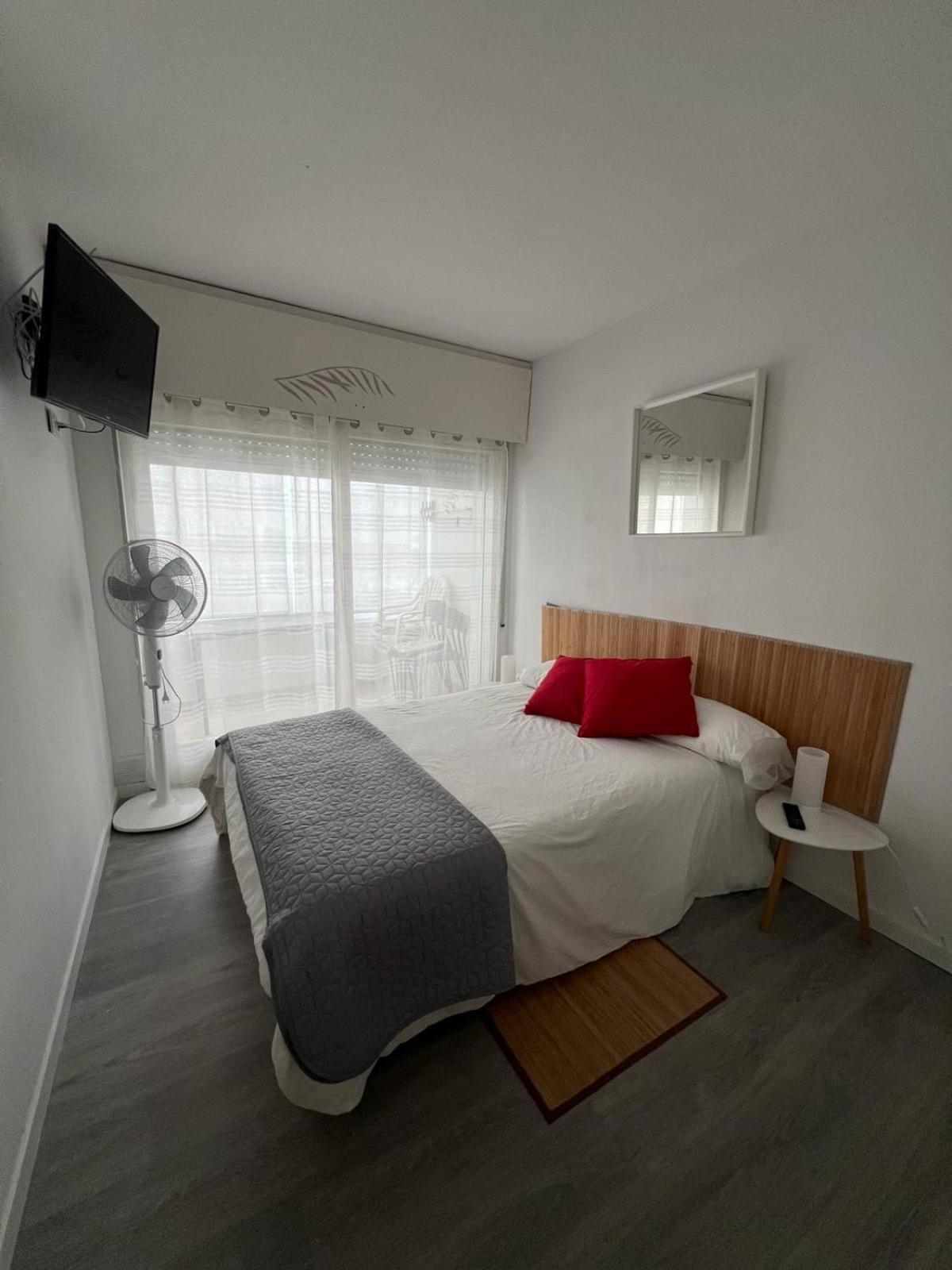 Apartamiento Vista Al Mar - Holiday Center En Roses Exterior foto